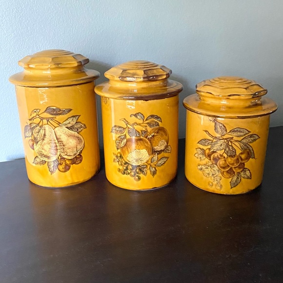 Vintage 60s Canister Set Holiday Designs USA - Picture 2 of 9